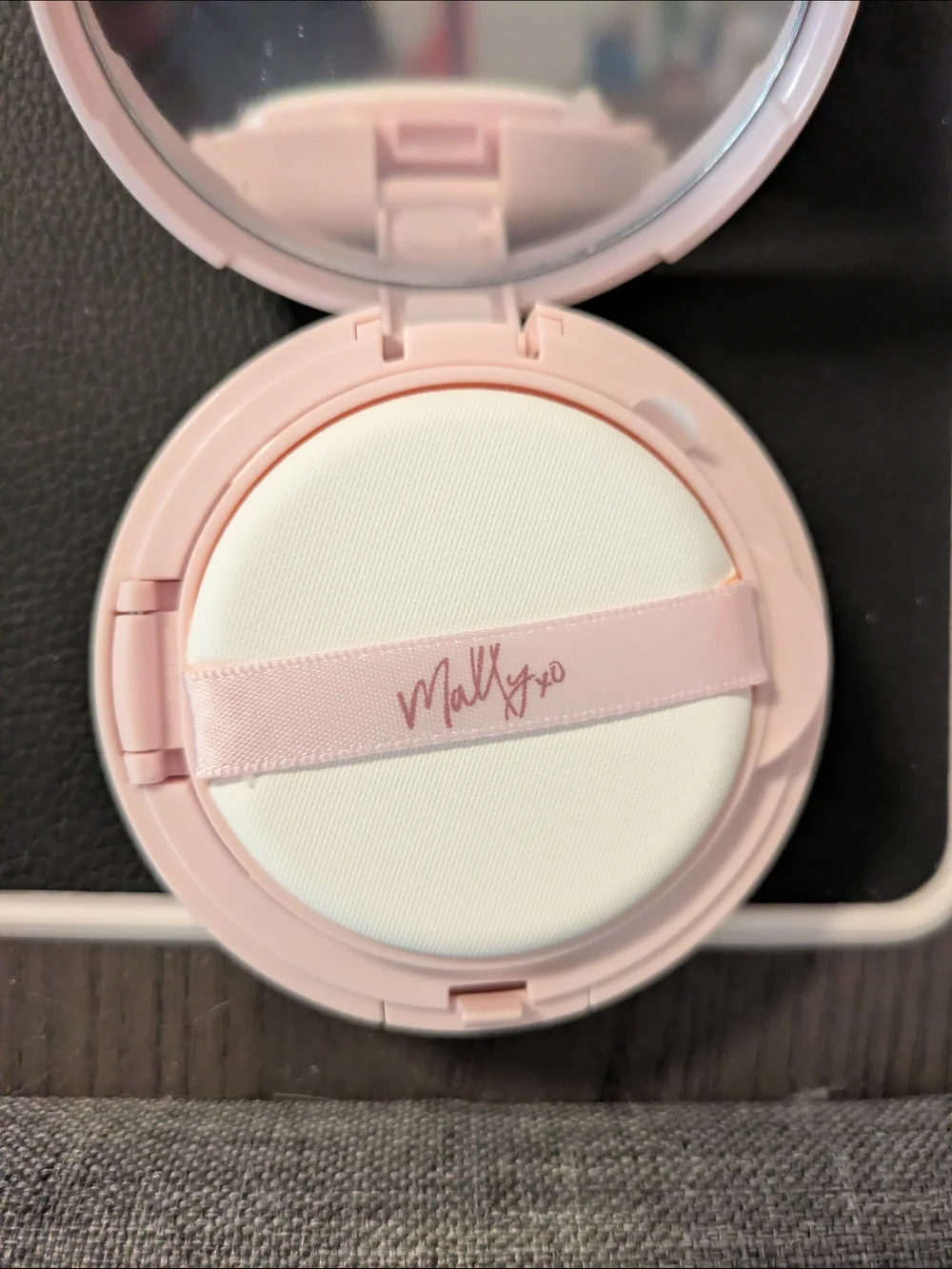 Mally Beauty Flawless Finish Transforming Effect Foundation - Tan